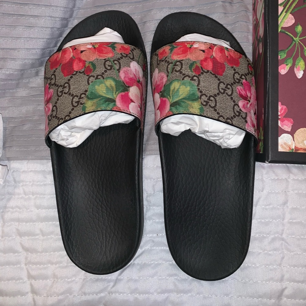 Gucci Bloom Supreme Sandals
